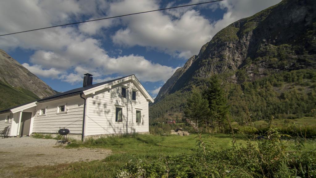Hansali Holiday Home Fjaerland Zewnętrze zdjęcie